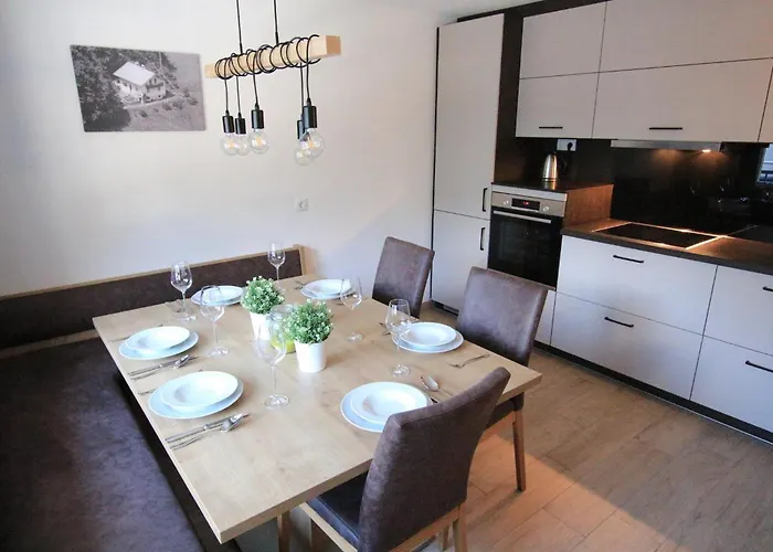 Haus Waldeck * Хиппах