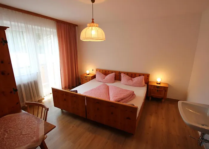 Haus Waldeck Апартаменты Хиппах